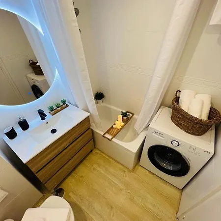 Enjoy2rent Apartamento El Faro Ii , 300m De La Playa *